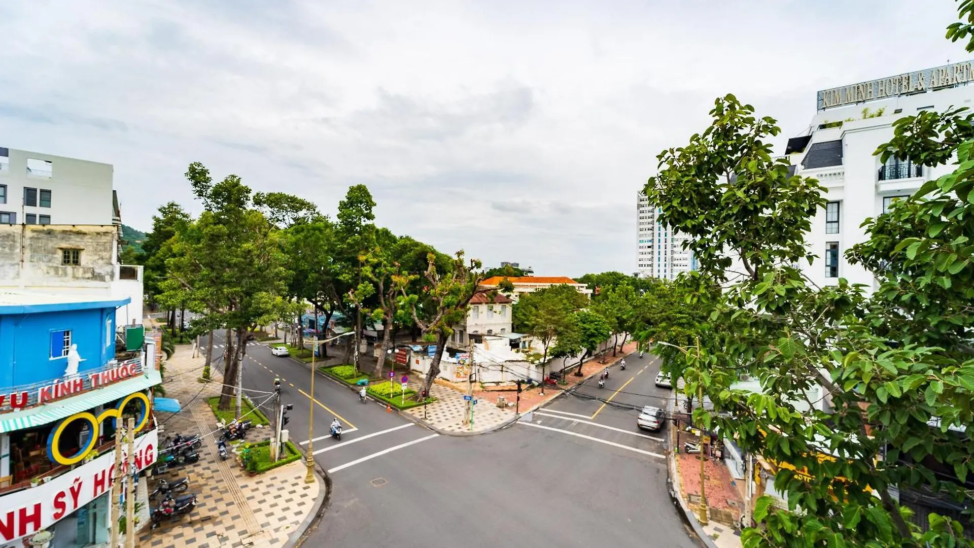 Moonlight Homestay Vung Tau - Rooftop - Near The Beach