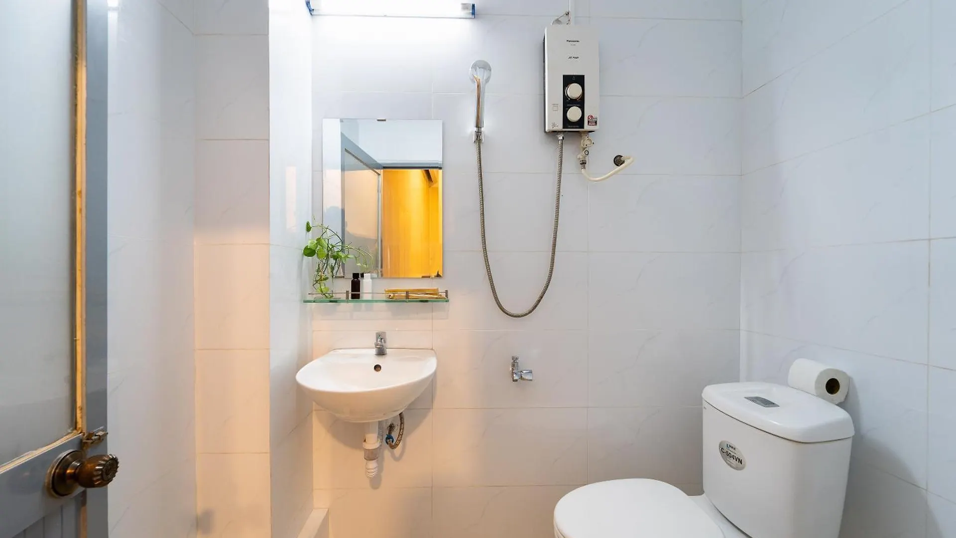 Moonlight Homestay Vung Tau - Rooftop - Near The Beach